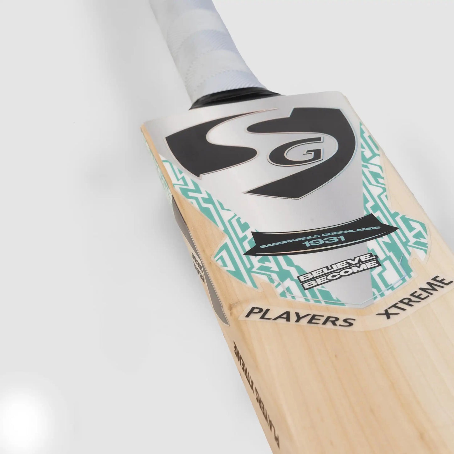 SG Player Xtreme English Willow Cricket Bat – Grade 4 SH JR SPORTING GOODS INC