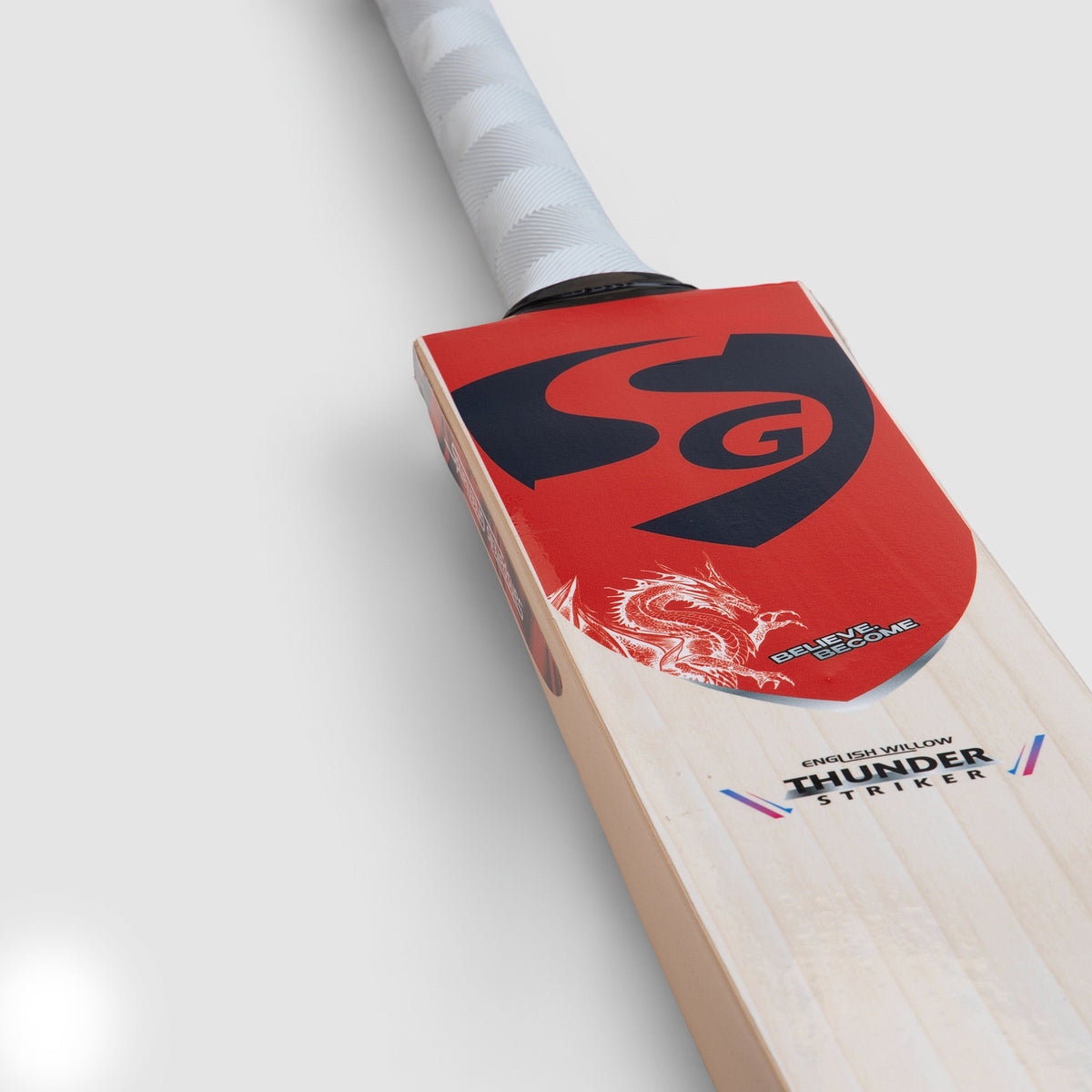 SG Thunder Striker English Willow Cricket Bat 2026 – SH JR SPORTING GOODS INC