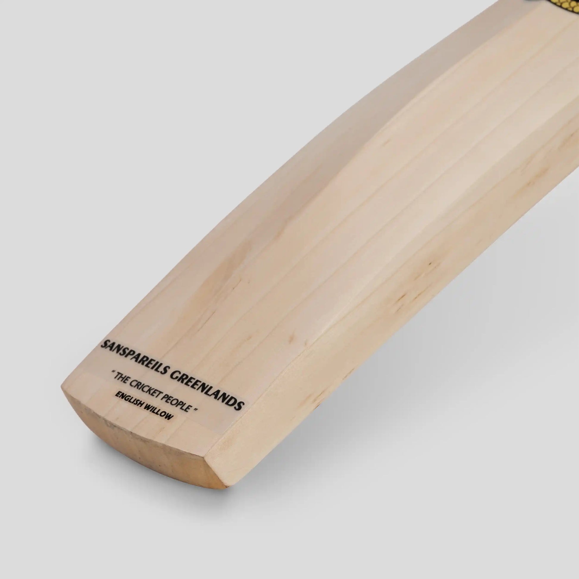 SG King Cobra ARC 3.0 Cricket Bat – Premium English Willow Leather Ball Bat JR SPORTING GOODS INC