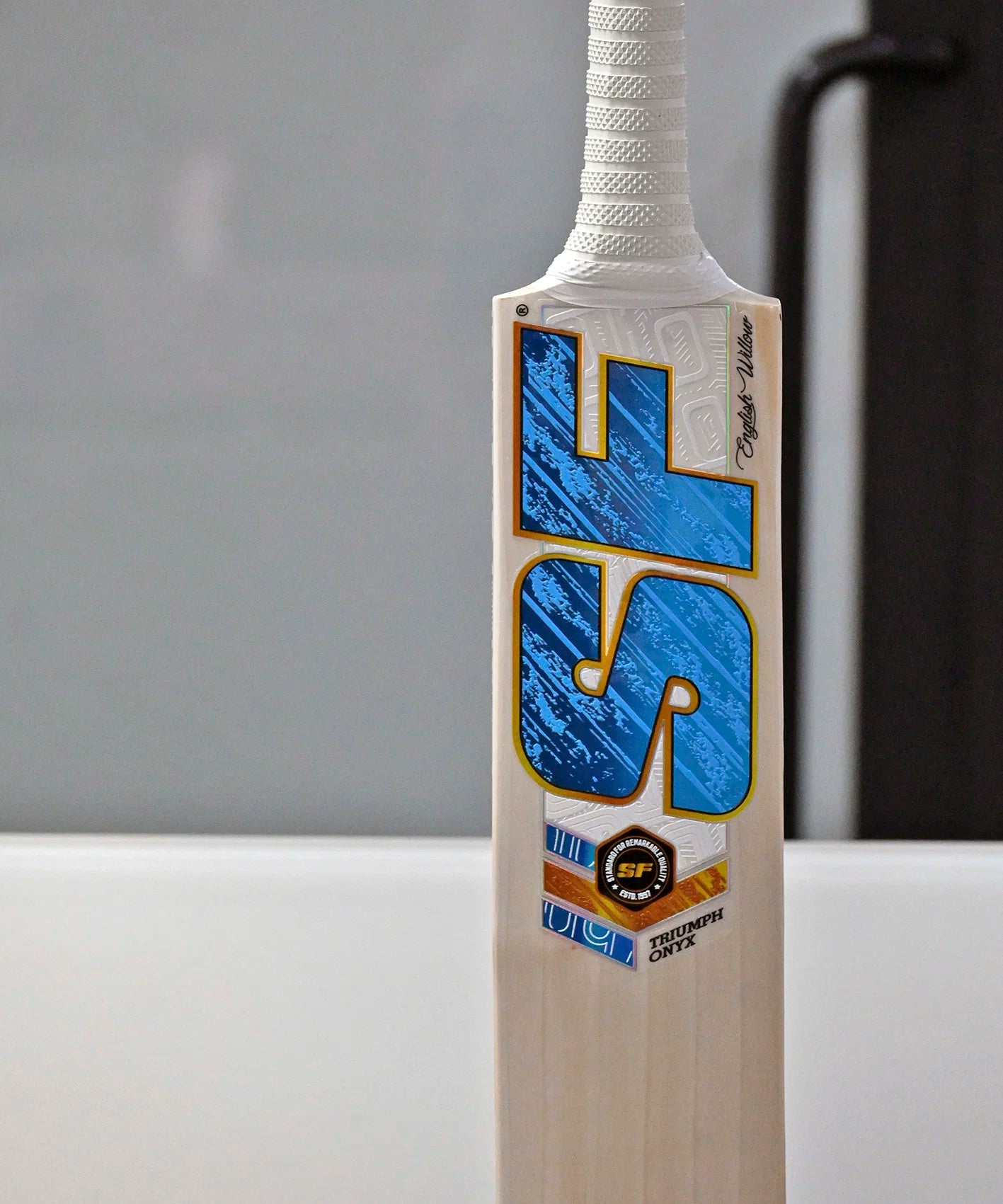 SF TRIUMPH ONYX CRICKET BAT