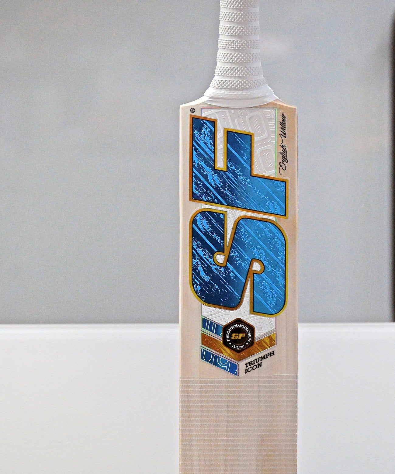 SF TRIUMPH ICON CRICKET BAT